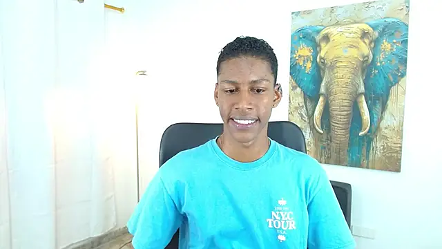 maiki18  online show from 11/10/25, 08:41