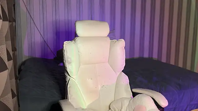 mayvi cold online show from 11/02/25, 06:10