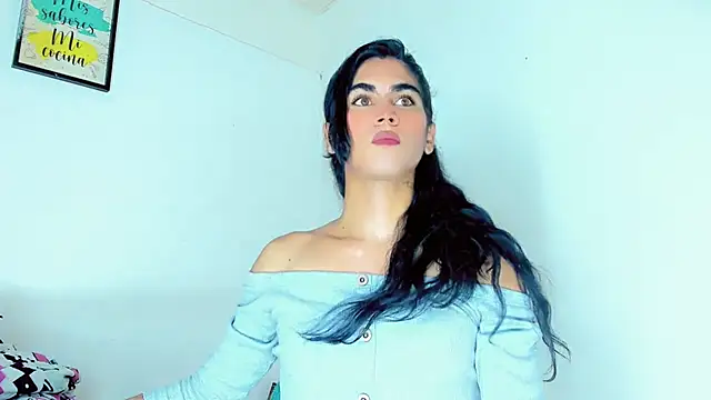 Snapshot of hannabigdirty chatting on 01/13/25, 04:28 hannabigdirty online show from 01/13/25, 04:28