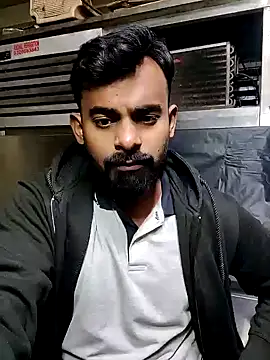 rayhan085 online show from 12/18/24, 02:06