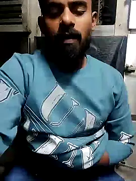 rayhan085 online show from 12/25/24, 12:15