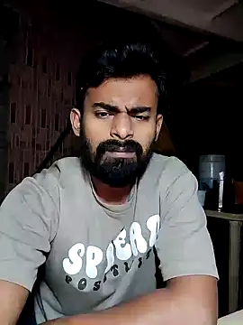 rayhan085 online show from 01/15/25, 05:37