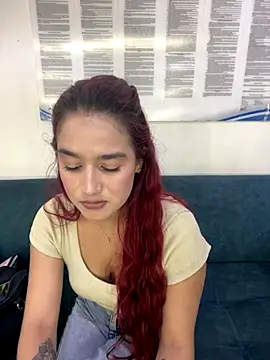 Snapshot of Ari_Baker chatting on 11/05/25, 07:14 Ari Baker online show from 11/05/25, 07:14