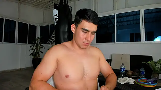 Snapshot of owengray2n chatting on 01/23/25, 04:41 owengray2n online show from 01/23/25, 04:41