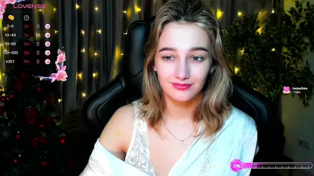 Snapshot of Sinty_Noria chatting on 01/08/25, 01:11 Sinty Noria online show from 01/08/25, 01:11