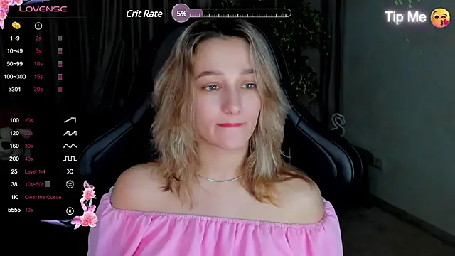 Snapshot of Sinty_Noria chatting on 03/18/25, 01:43 Sinty Noria online show from 03/18/25, 01:43