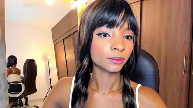 Snapshot of alikahouston4 chatting on 02/25/25, 04:35 alikahouston4 online show from 02/25/25, 04:35