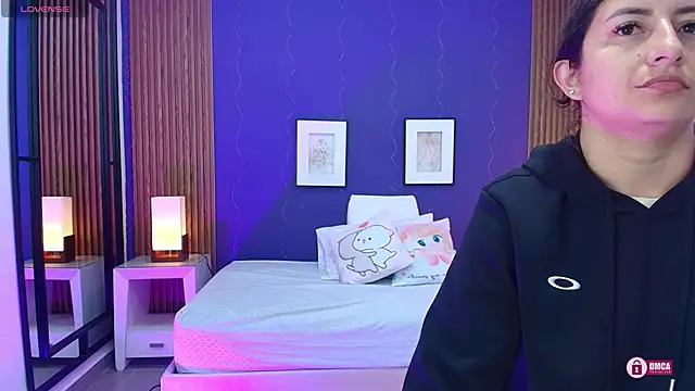 alina martinelli online show from 10/12/25, 10:47