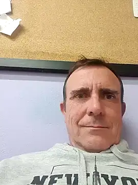 Snapshot of ttormen69 chatting on 12/13/24, 03:11 ttormen69 online show from 12/13/24, 03:11