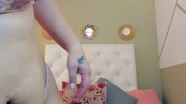 jessi lovers online show from 11/17/25, 12:33