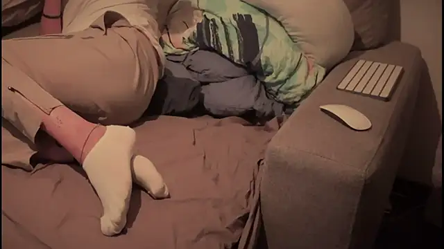 Snapshot of swissMen_DE chatting on 03/11/25, 11:15 swissMen DE online show from 03/11/25, 11:15