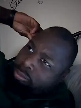 Snapshot of goodboybaddaddy chatting on 01/11/25, 04:36 goodboybaddaddy online show from 01/11/25, 04:36