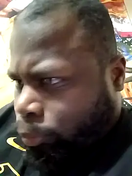 Snapshot of goodboybaddaddy chatting on 01/19/25, 01:53 goodboybaddaddy online show from 01/19/25, 01:53