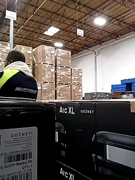 Snapshot of goodboybaddaddy chatting on 01/28/25, 11:17 goodboybaddaddy online show from 01/28/25, 11:17