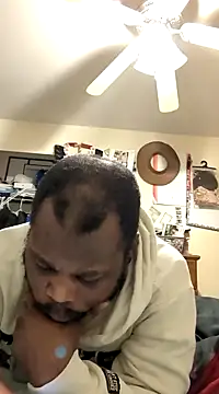 Snapshot of goodboybaddaddy chatting on 02/14/25, 02:33 goodboybaddaddy online show from 02/14/25, 02:33