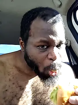 Snapshot of goodboybaddaddy chatting on 03/07/25, 08:33 goodboybaddaddy online show from 03/07/25, 08:33