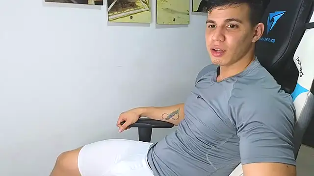 Snapshot of Ethanstill1 chatting on 01/28/25, 03:25 Ethanstill1 online show from 01/28/25, 03:25