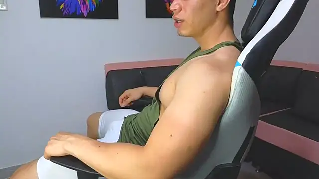 Snapshot of Ethanstill1 chatting on 03/21/25, 03:12 Ethanstill1 online show from 03/21/25, 03:12