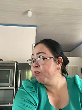 Snapshot of NDith chatting on 02/22/25, 04:40 NDith online show from 02/22/25, 04:40