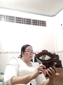 Snapshot of NDith chatting on 02/24/25, 04:58 NDith online show from 02/24/25, 04:58