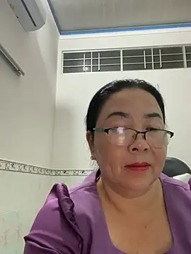 Snapshot of NDith chatting on 02/26/25, 02:57 NDith online show from 02/26/25, 02:57