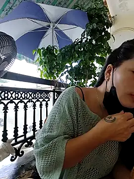 Snapshot of lyna_bl chatting on 10/08/25, 01:58 lyna bl online show from 10/08/25, 01:58