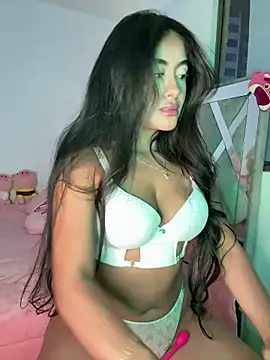 Snapshot of ArianaRouss chatting on 03/13/25, 11:27 ArianaRouss online show from 03/13/25, 11:27