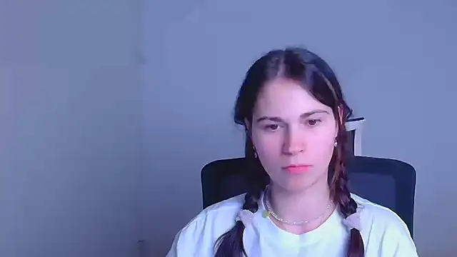 Loon Amore online show from 01/29/25, 11:04