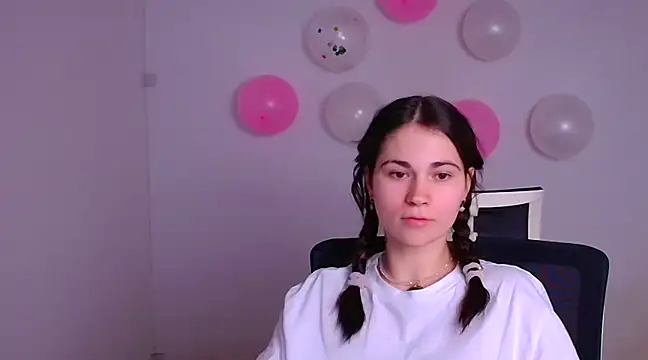 Loon Amore online show from 02/16/25, 11:05