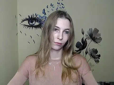 Snapshot of StrangerGi chatting on 12/11/24, 01:06 StrangerGi online show from 12/11/24, 01:06