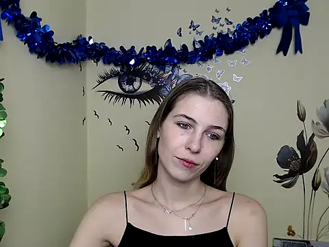 Snapshot of StrangerGi chatting on 12/25/24, 07:24 StrangerGi online show from 12/25/24, 07:24