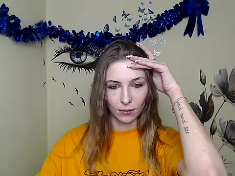 Snapshot of StrangerGi chatting on 01/16/25, 04:07 StrangerGi online show from 01/16/25, 04:07