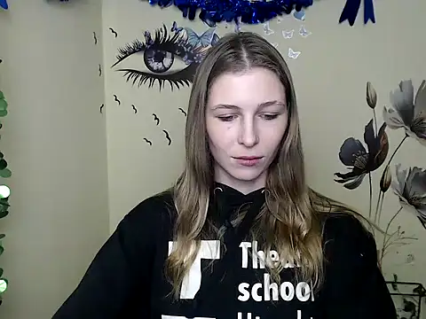 Snapshot of StrangerGi chatting on 02/20/25, 04:03 StrangerGi online show from 02/20/25, 04:03