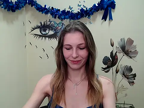 Snapshot of StrangerGi chatting on 02/26/25, 10:15 StrangerGi online show from 02/26/25, 10:15