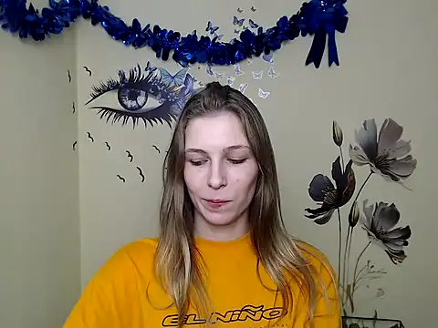Snapshot of StrangerGi chatting on 02/26/25, 01:19 StrangerGi online show from 02/26/25, 01:19