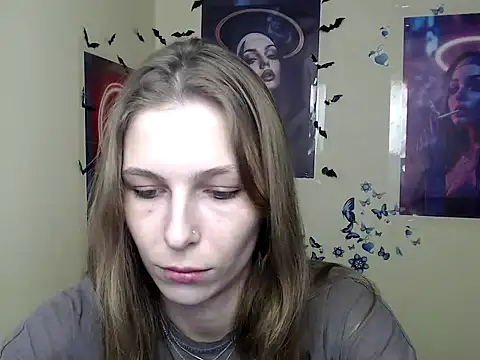 Snapshot of StrangerGi chatting on 03/14/25, 01:02 StrangerGi online show from 03/14/25, 01:02