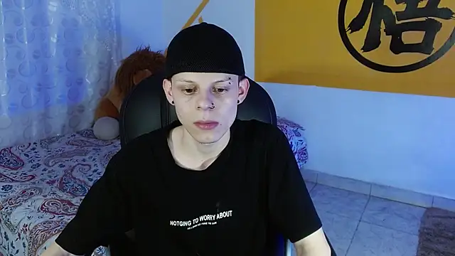 Matthew Boy  online show from 12/12/24, 05:42