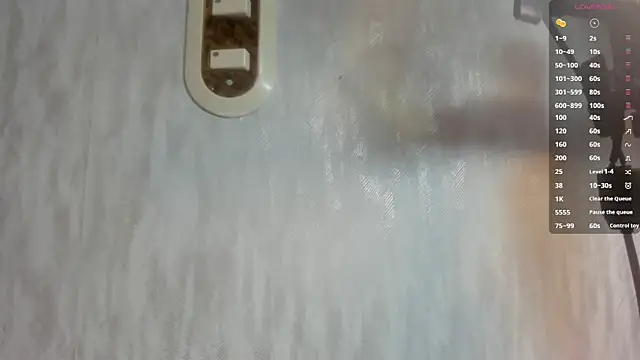 MelanieRioss online show from 10/08/25, 01:31