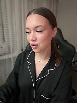 bunnyrich online show from 10/24/25, 10:17