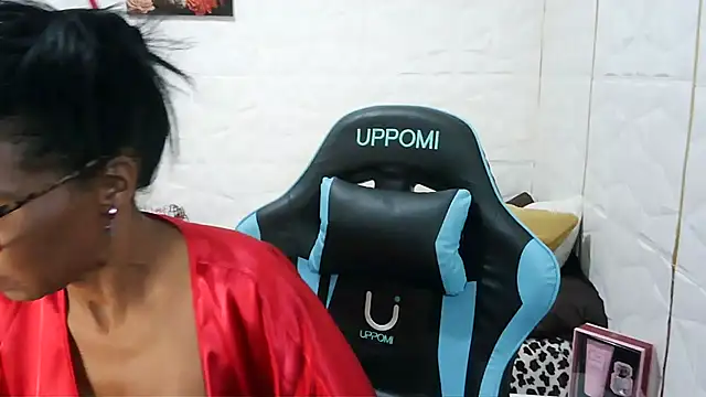 Snapshot of Mendoza_Amaranata chatting on 12/24/24, 05:05 Mendoza Amaranata online show from 12/24/24, 05:05