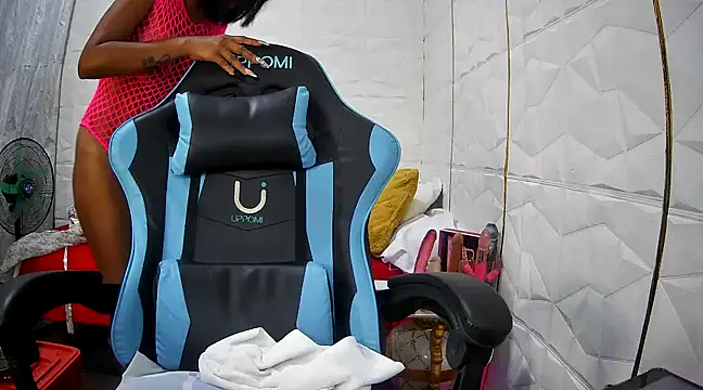 Snapshot of Mendoza_Amaranata chatting on 03/02/25, 05:47 Mendoza Amaranata online show from 03/02/25, 05:47