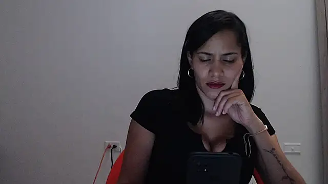 ambarsmith02 online show from 02/16/25, 08:55