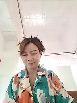 Sexy-ladyboobs20 online show from 12/28/24, 04:51