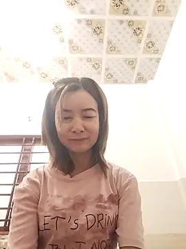 Sexy-ladyboobs20 online show from 10/15/25, 01:17