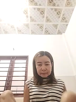 Sexy-ladyboobs20 online show from 10/23/25, 01:16