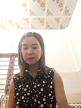 Sexy-ladyboobs20 online show from 11/14/25, 01:15