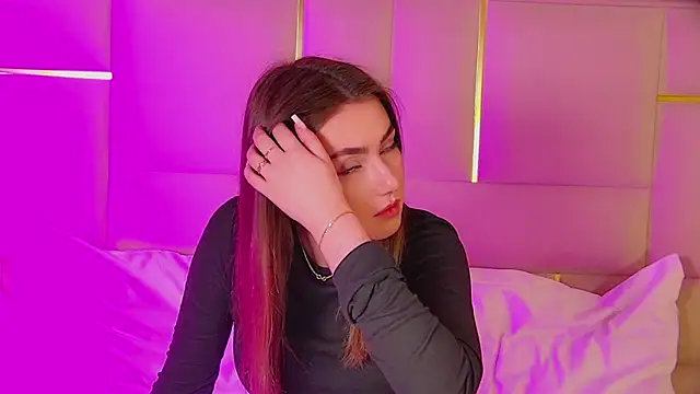 AliceMoreno online show from 11/17/25, 05:08