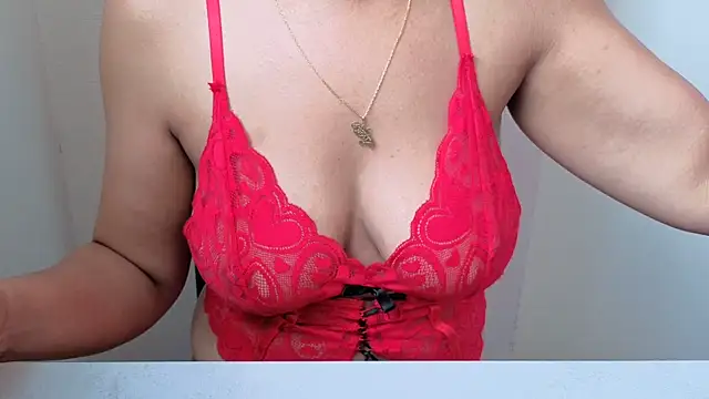 Snapshot of Lunadelisla chatting on 11/29/25, 01:03 Lunadelisla online show from 11/29/25, 01:03