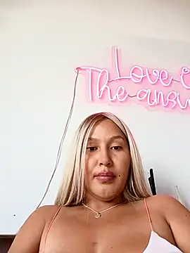 SamaraJay1 online show from 02/16/25, 07:49