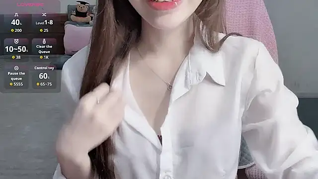 Snapshot of TrinhH_Nabbi chatting on 11/06/25, 05:52 TrinhH Nabbi online show from 11/06/25, 05:52